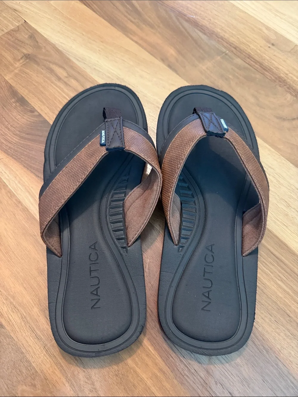 Nautica flip flop
